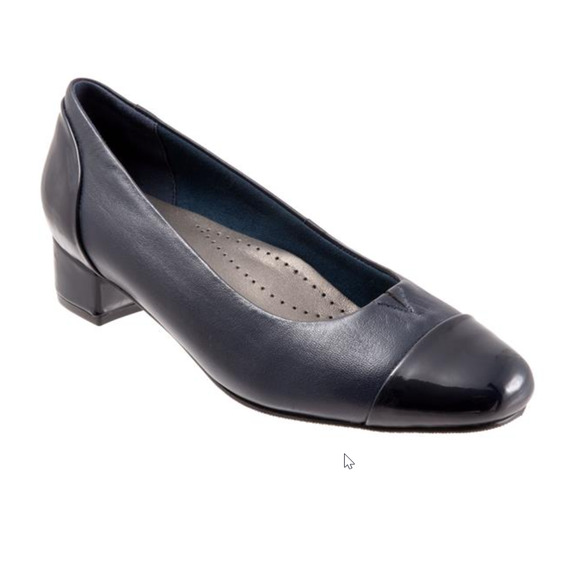 NEW Trotters Daisy‎ Women Classic Navy Block Heel Pump Heels US 7.5M Patent Toe - Picture 1 of 4